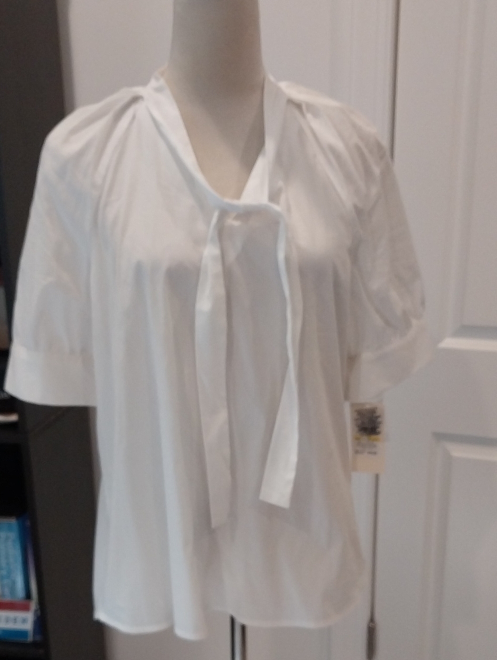 Anne Klein White Tie-Neck Puff Sleeve Blouse
